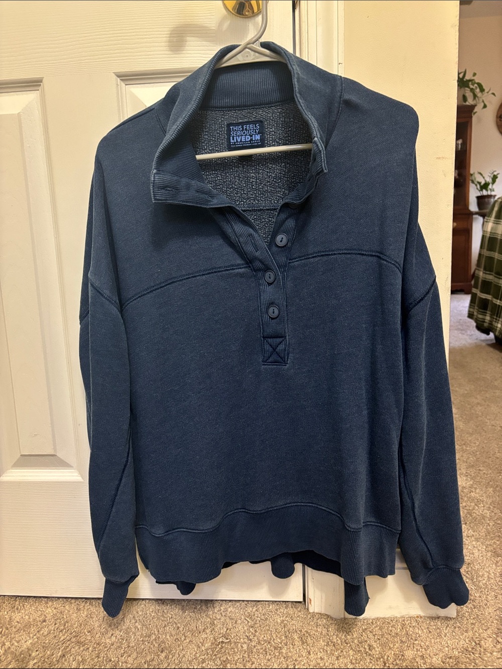 American Eagle Women’s Small Oversized Navy Blue Sweater – Cozy Lived-In Fit